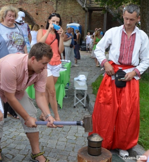 У Луцькому замку - фестиваль для вагітних і сімейних. ФОТО