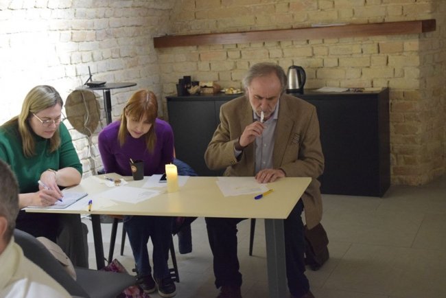 Як віршували у місті 400 літ тому: лучани на творчій майстерці спробували себе  в ролі поетів того часу 