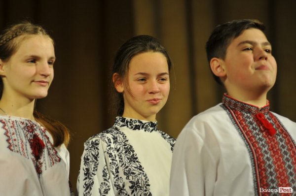 Фото з фестивалю вертепів у Луцьку