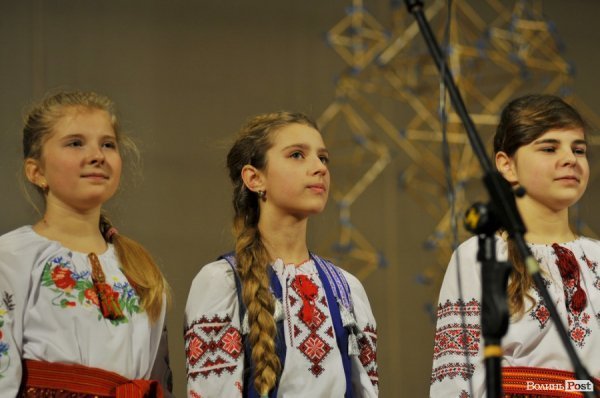 Фото з фестивалю вертепів у Луцьку