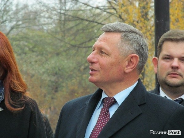 Дитяча поліклініка отримала дві нові «швидкі». ФОТО