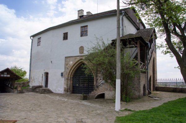 Молодь з Луцька долучилась до роботи над фільмом про найстарішу академію України. ФОТО. ВІДЕО 