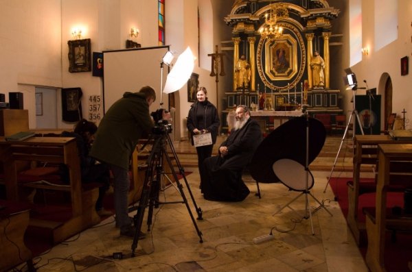 Молодь з Луцька долучилась до роботи над фільмом про найстарішу академію України. ФОТО. ВІДЕО 