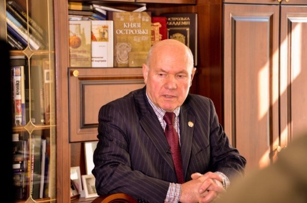 Молодь з Луцька долучилась до роботи над фільмом про найстарішу академію України. ФОТО. ВІДЕО 