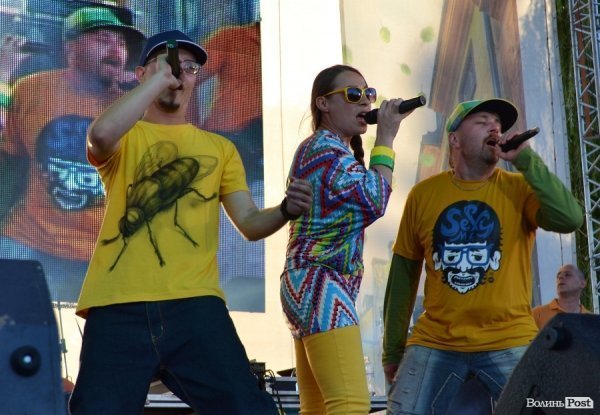 Лучан із Днем міста вітали ФлайzZzа, Мандри і Mad Heads