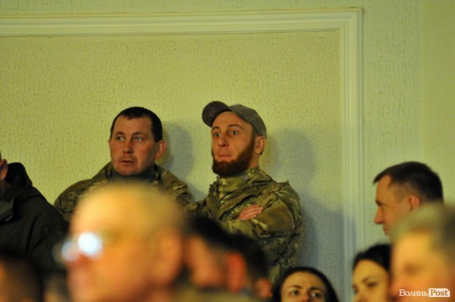 Позачергова сесія Волиньради: 26 фотомиттєвостей