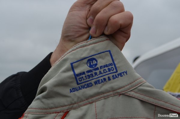 Лучанин розповів про те, яку роль відіграють костюми в автогонках.ФОТО