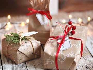 Що подарувати коханій на Новий рік: найкращі ідеї