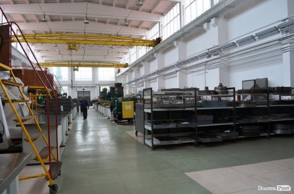 Як у Луцьку ремонтують авіадвигуни. ФОТО