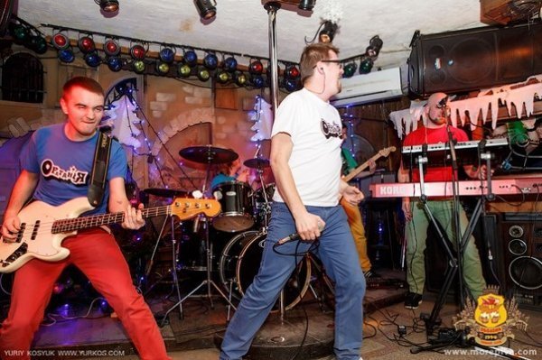 У Луцьк привезли позитивний рок. ФОТО