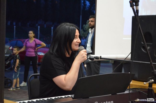 Атмосферно і затишно: у Луцьку співали в пам'ять про Скрябіна. ФОТО