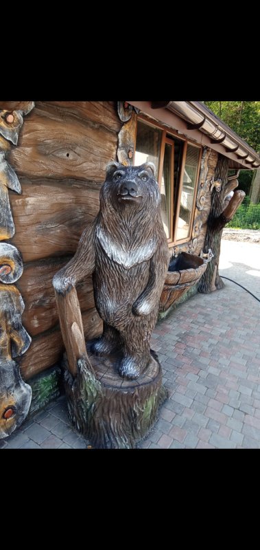 Знайомилася із ліпкою потайки за хлівом: волинянка створює унікальні бетонні скульптури. ФОТО