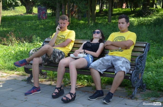 Спека в наметах і аншлаг у зоні купання: як фестивалить «Бандерштат». ФОТО