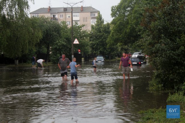 Володимир-Волинський затопило через зливу. ФОТО