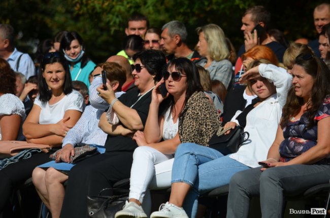  Як у луцькому «політесі» вітали першокурсників. ФОТОРЕПОРТАЖ