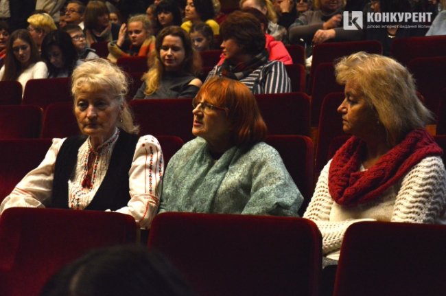 Луцькі пенсіонери зможуть безкоштовно відвідувати театр