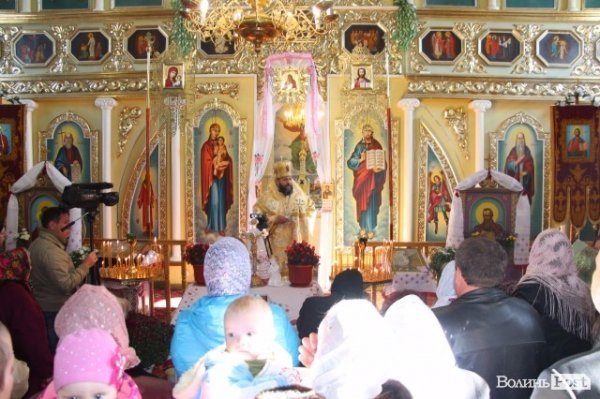 На Волині освятили триповерхову дзвіницю. ФОТО.ВІДЕО