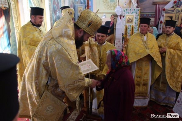 На Волині освятили триповерхову дзвіницю. ФОТО.ВІДЕО