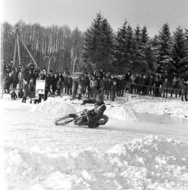 Як на Волині влаштовували зимові мотогонки у 80-х роках. РЕТРОФОТО