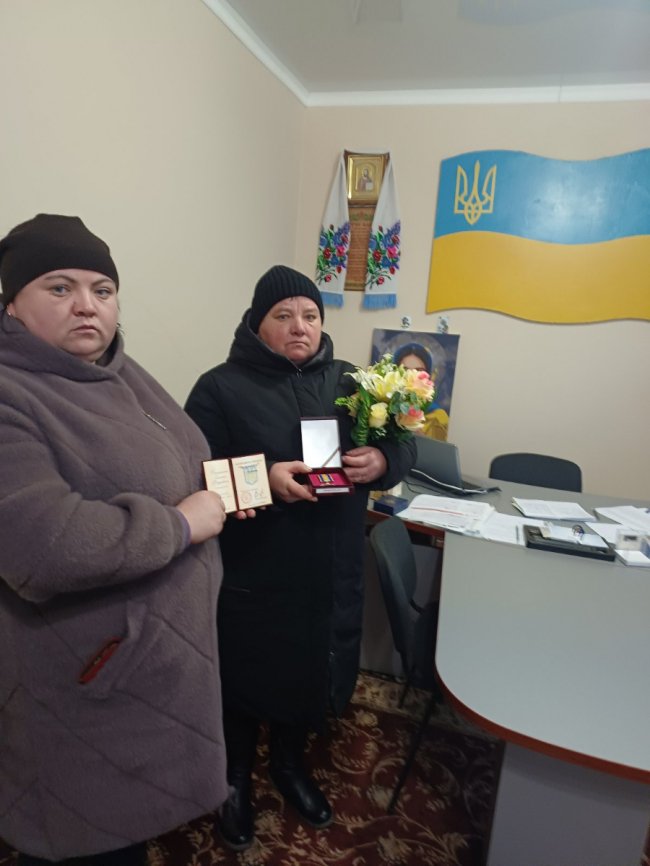 Родичі отримали посмертні нагороди Героїв з Волині. ФОТО