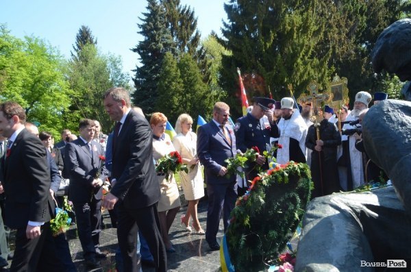 У Луцьку відзначили День пам'яті і примирення. ФОТО