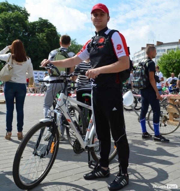 Велодень у Луцьку зібрав більше тисячі людей. ФОТО 