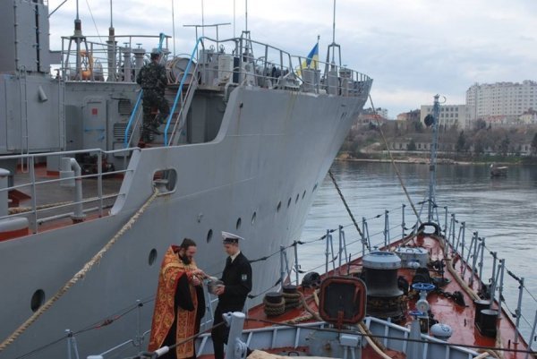 Священики з Волині на борту корвету «Луцьк». ФОТО