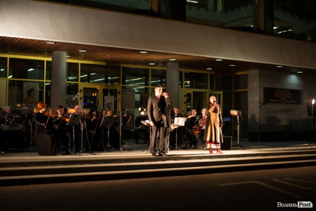 «Перша хвилина миру»: лучани вшанували полеглих воїнів. ФОТО