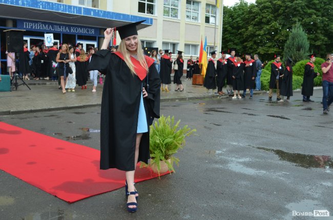 У луцькому політесі «відгуділи» випускний. ФОТО