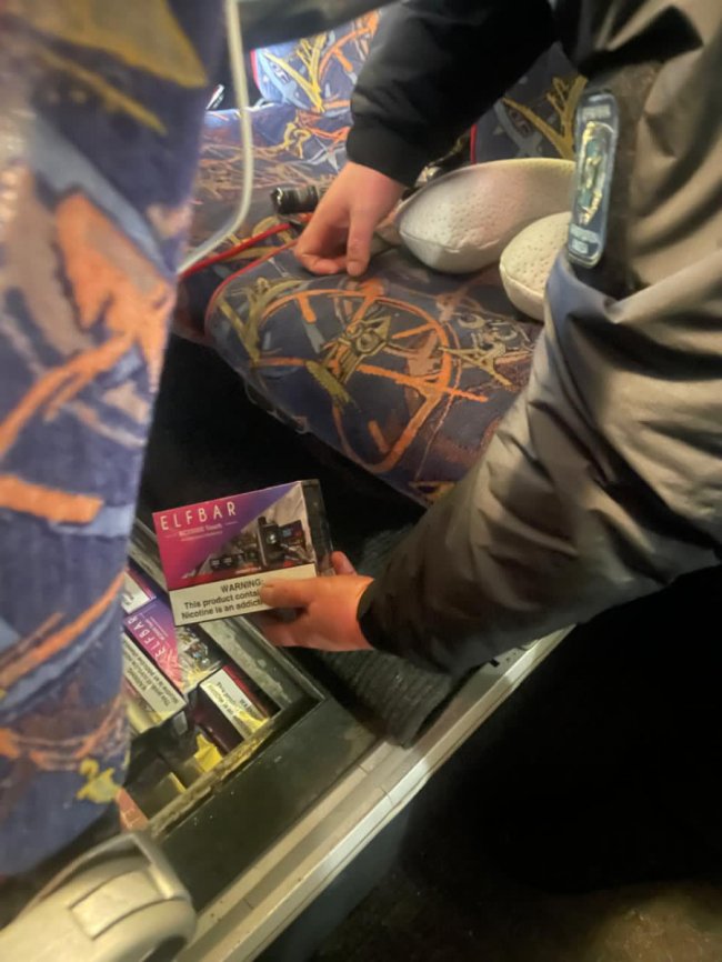 У «Ягодині» прикордонники виявили партію одноразових електронних сигарет