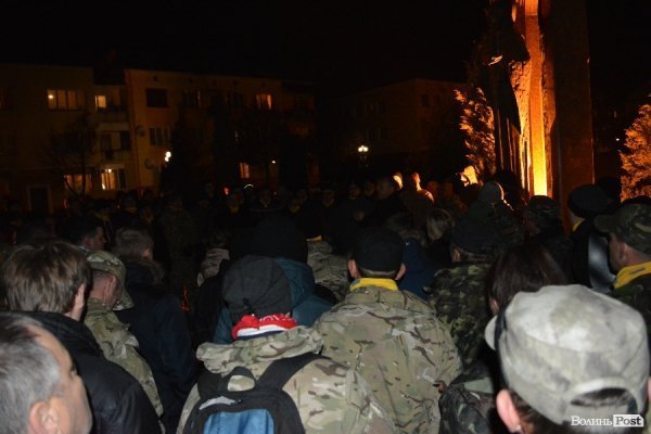 «Наше завдання – не напрягати ОВК і чекати рішення», - Парубій біля Луцькради. ФОТО. ВІДЕО