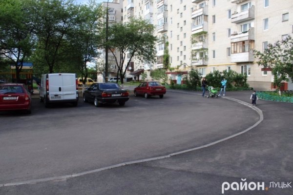 «Хто живе на ДПЗ, тому у житті везе». ФОТО