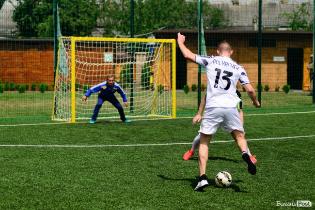 Свято корпоративної єдності: група компаній «Континіум» влаштувала футбольний турнір. ФОТО