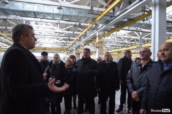 На Волині - 5 нових шкільних автобусів