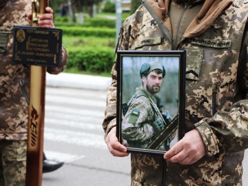 Залишився 3-річний син: на Волині поховали Героя Олександра Сергійчука