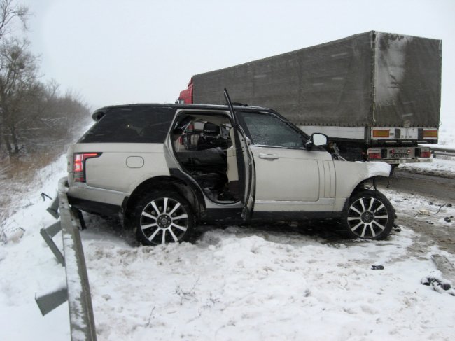 Жахлива аварія на Рівненщині: загинуло двоє людей. ФОТО