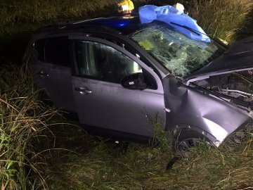 На Волині водій злетів з дороги: пасажира госпіталізували. ДЕТАЛІ