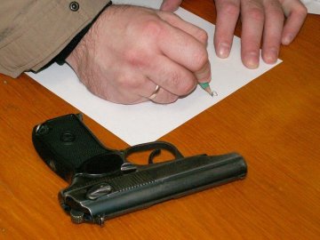 Волиняни здають поліції незареєстровану зброю
