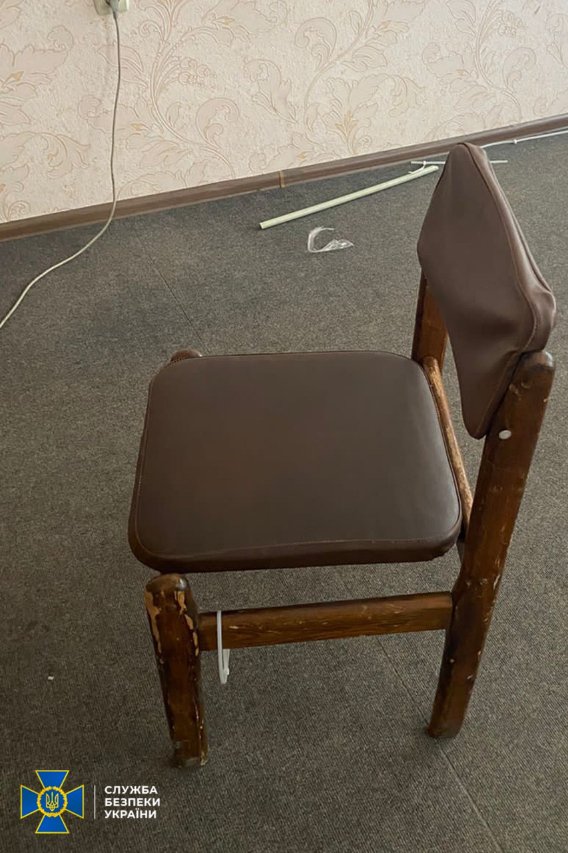 Утримували місцевих патріотів: в Херсоні знайшли ще одну катівню окупантів. ФОТО