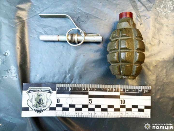 У Луцьку судили військового, який навіз із зони бойових дій цілий арсенал боєприпасів