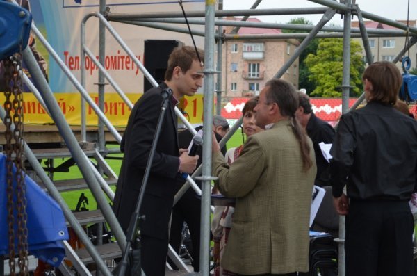 Естрадні зірки виступали в Луцьку заради дітей-сиріт. ФОТО 