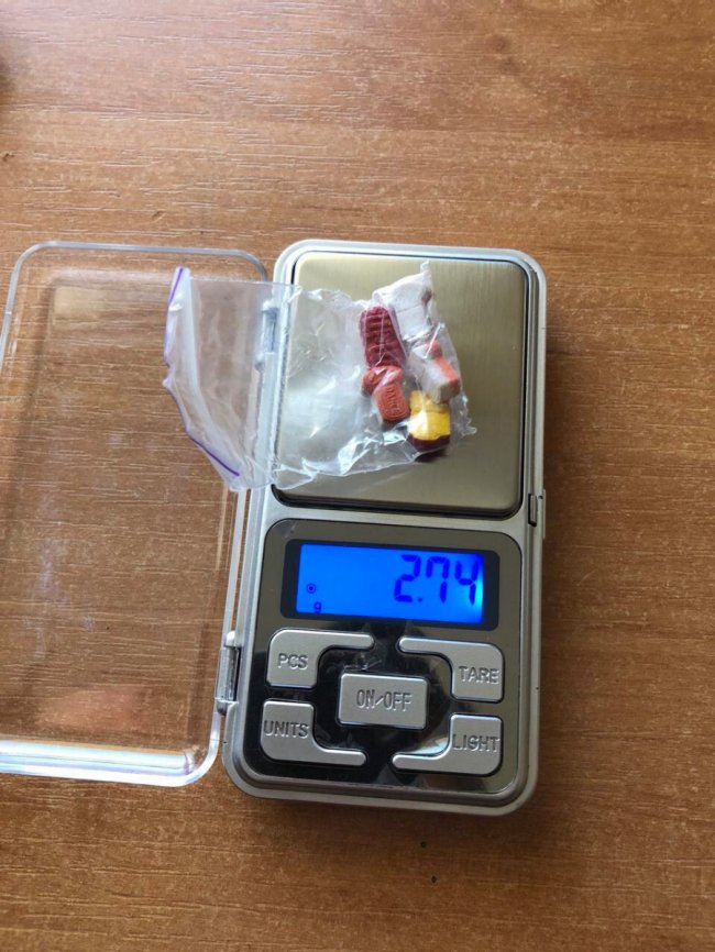 На «Ягодині» затримали «кольорову» контрабанду. ФОТО