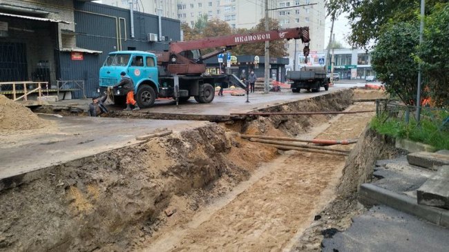 Ремонт тепломережі у Луцьку, який мав закінчитися у вересні, триватиме ще два тижні