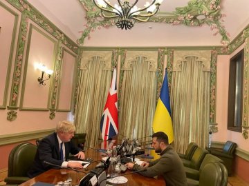 Неанонсований візит: до Києва прибув прем’єр Великої Британії Борис Джонсон 