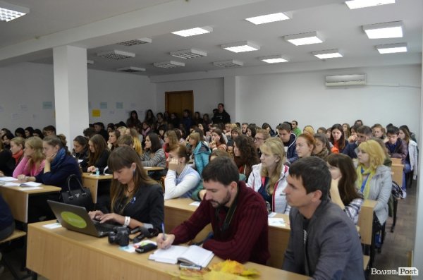 Положинський у Луцьку закликав молодь прийти на вибори. ФОТО