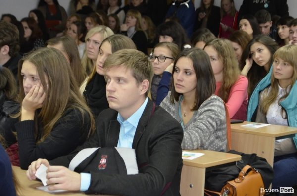 Положинський у Луцьку закликав молодь прийти на вибори. ФОТО