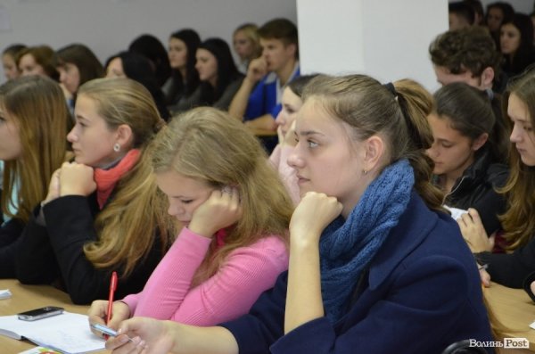 Положинський у Луцьку закликав молодь прийти на вибори. ФОТО