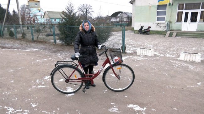 Чоловіки - на фронті, жінки - на заробітках: як живе прикордоння Волині