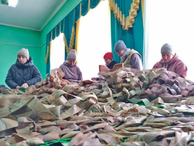 Чоловіки - на фронті, жінки - на заробітках: як живе прикордоння Волині