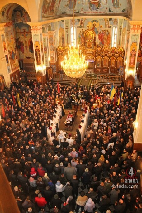 Як провели в останню путь Сашка Білого. ФОТО